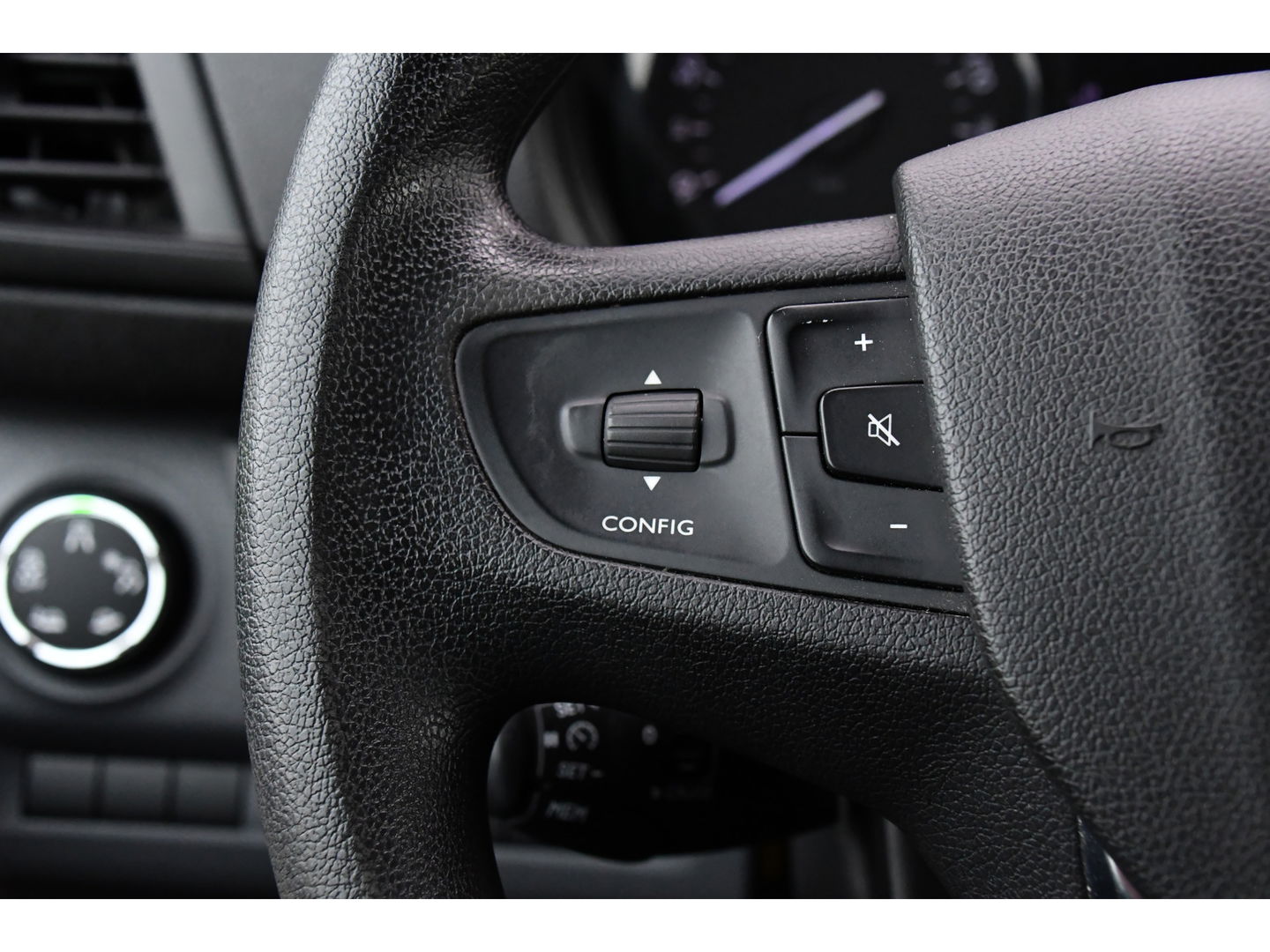 Peugeot Expert 2.0 BlueHDI 120 Long Asphalt DC 360 Camera, Cruise, Carplay, 2 x Schuifdeur, Multimedia, 122pk, Trekhaak, Sensoren, Uniek!