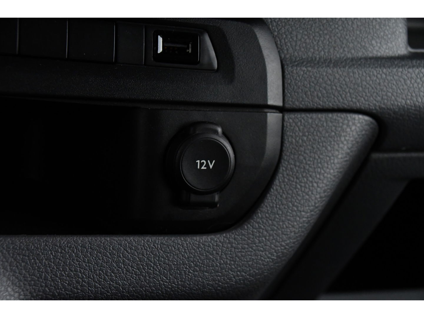 Peugeot Expert 2.0 BlueHDI 120 Long Asphalt DC 360 Camera, Cruise, Carplay, 2 x Schuifdeur, Multimedia, 122pk, Trekhaak, Sensoren, Uniek!