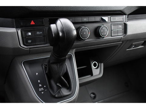 Volkswagen Crafter 35 2.0 TDI L3H2 PB Edition Adaptieve Cruise, Camera, Sensoren, 177pk, Automaat, LED, Multimedia, Trekhaak, Uniek!