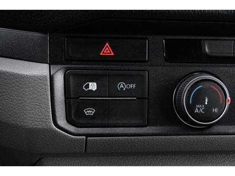 Volkswagen Crafter 35 2.0 TDI L3H2 PB Edition Adaptieve Cruise, Camera, Sensoren, 177pk, Automaat, LED, Multimedia, Trekhaak, Uniek!