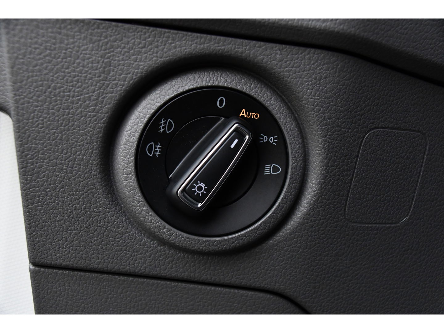 Volkswagen Crafter 35 2.0 TDI L3H2 PB Edition Adaptieve Cruise, Camera, Sensoren, 177pk, Automaat, LED, Multimedia, Trekhaak, Uniek!