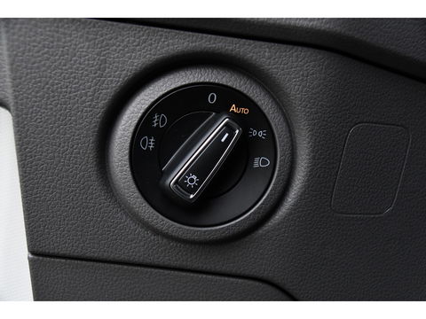 Volkswagen Crafter 35 2.0 TDI L3H2 PB Edition Adaptieve Cruise, Camera, Sensoren, 177pk, Automaat, LED, Multimedia, Trekhaak, Uniek!