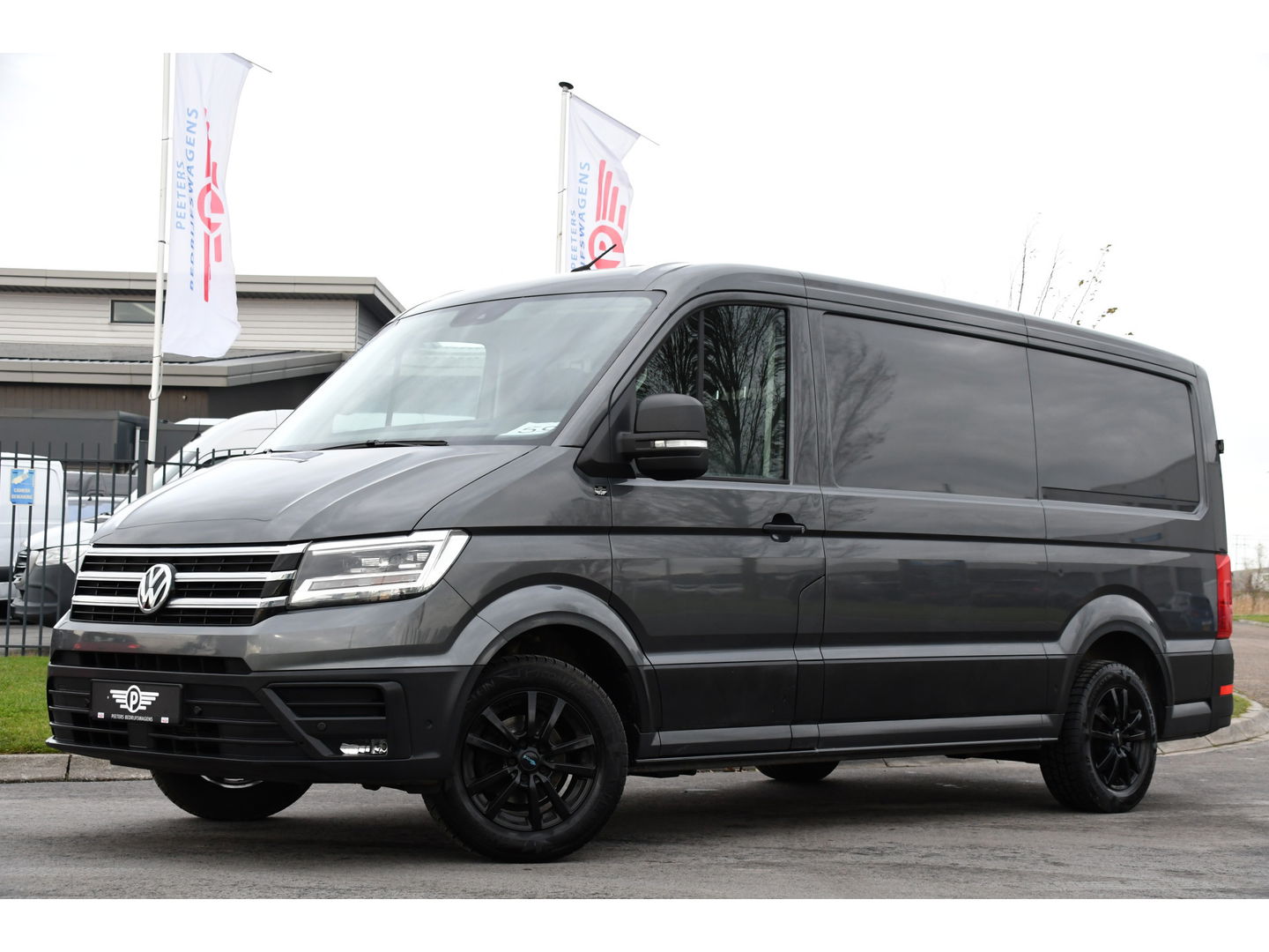 Volkswagen Crafter 35 2.0 TDI L3H2 PB Edition Adaptieve Cruise, Camera, Sensoren, 177pk, Automaat, LED, Multimedia, Trekhaak, Uniek!
