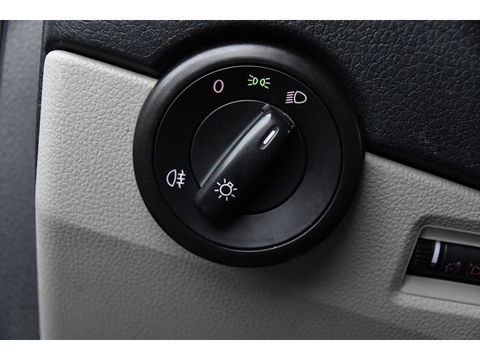 Volkswagen Transporter 2.0 TDI L1H1 Black Edition Cruise, Stoelverwarming, 150pk, Automaat, Sensoren, Trekhaak, Standkachel, Uniek!