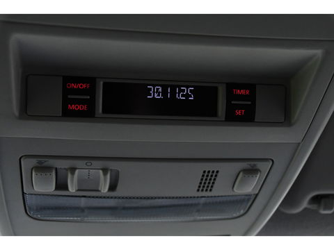 Volkswagen Transporter 2.0 TDI L1H1 Black Edition Cruise, Stoelverwarming, 150pk, Automaat, Sensoren, Trekhaak, Standkachel, Uniek!