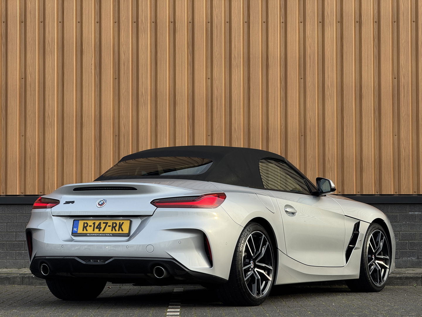 BMW Z4 Roadster sDrive20i Business Edition Plus | M Pakket | Harman / Kardon | Leder | Apple Carplay | Android Auto | Camera | Lane Assist | DAB | Adaptieve Cruise Control | Stuurwielverwarming |