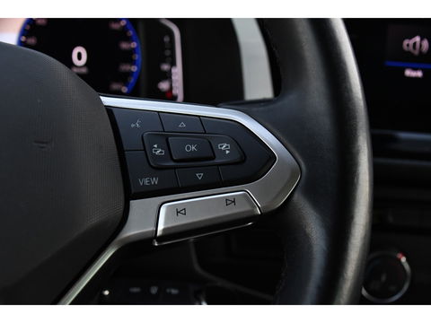 Volkswagen Transporter 2.0 TDI L2H1 30 DC Bulli Black Edition Virtual, Adaptie cruise, Camera, Carplay, 199pk, Sensoren, Automaat, Leder, Trekhaak, LED, 2 x Schuifdeur, Uniek!