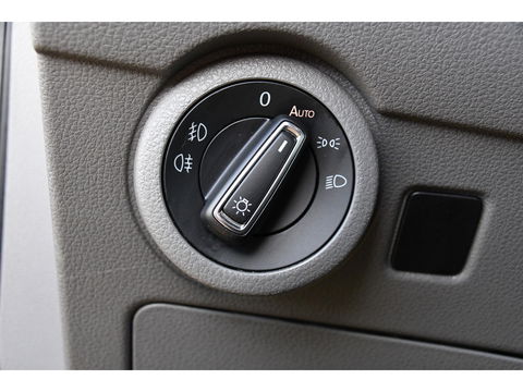 Volkswagen Transporter 2.0 TDI L2H1 30 DC Bulli Black Edition Virtual, Adaptie cruise, Camera, Carplay, 199pk, Sensoren, Automaat, Leder, Trekhaak, LED, 2 x Schuifdeur, Uniek!