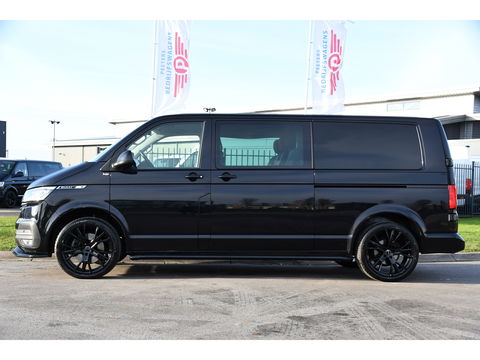 Volkswagen Transporter 2.0 TDI L2H1 30 DC Bulli Black Edition Virtual, Adaptie cruise, Camera, Carplay, 199pk, Sensoren, Automaat, Leder, Trekhaak, LED, 2 x Schuifdeur, Uniek!