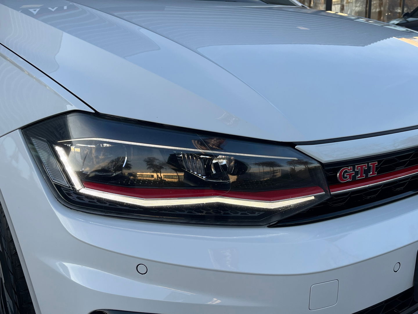 Volkswagen Polo GTI 2.0 TSI|Pano|Beats|Carplay|Pdc|Stoelverwarming|200PK