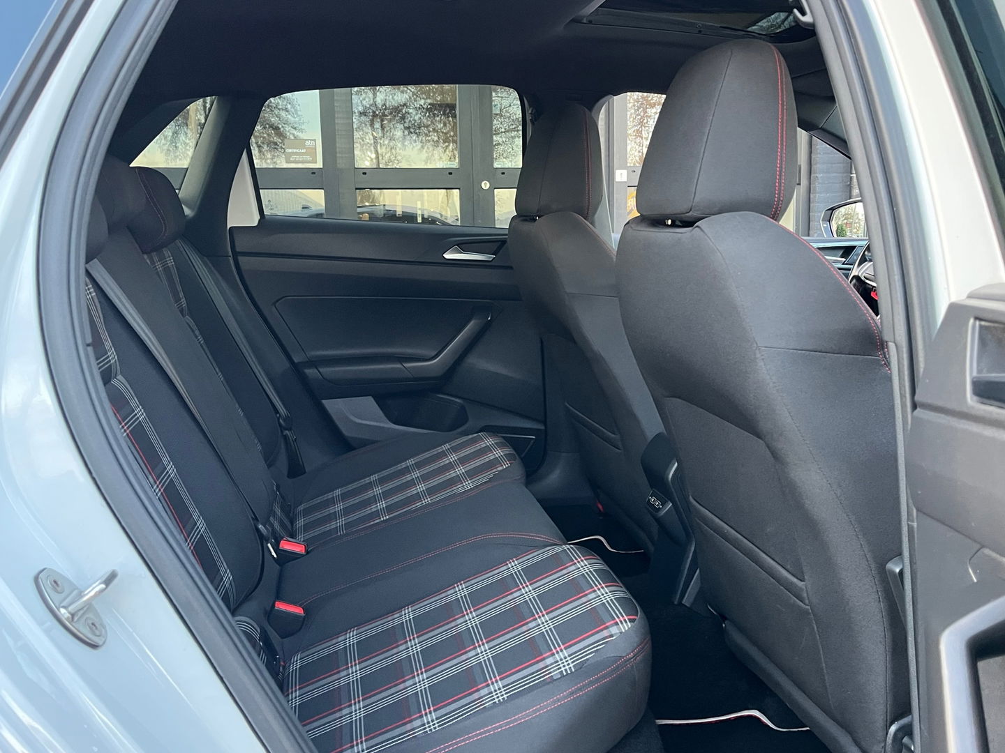 Volkswagen Polo GTI 2.0 TSI|Pano|Beats|Carplay|Pdc|Stoelverwarming|200PK