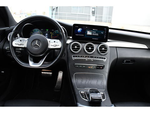 Mercedes-Benz C-Klasse 300 Premium Plus PANO, Virtual, 360 Camera, Cruise, 259pk, Sfeer, Clima, Memory, Uniek!
