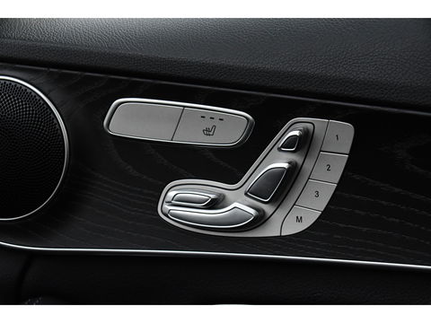 Mercedes-Benz C-Klasse 300 Premium Plus PANO, Virtual, 360 Camera, Cruise, 259pk, Sfeer, Clima, Memory, Uniek!