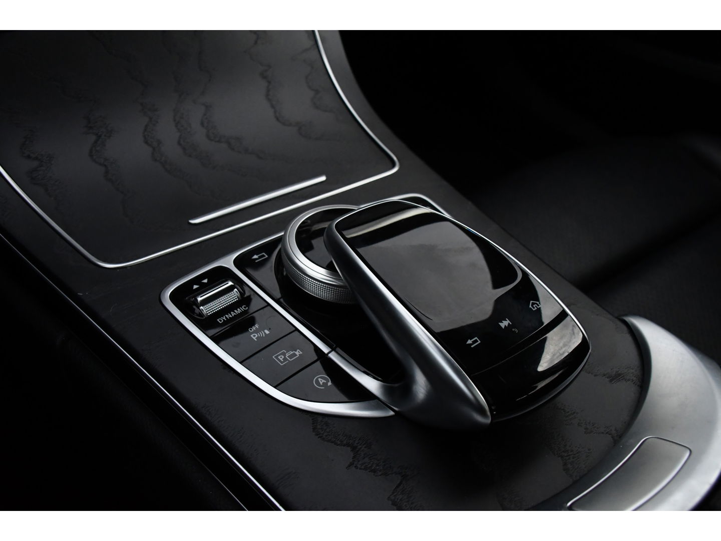 Mercedes-Benz C-Klasse 300 Premium Plus PANO, Virtual, 360 Camera, Cruise, 259pk, Sfeer, Clima, Memory, Uniek!