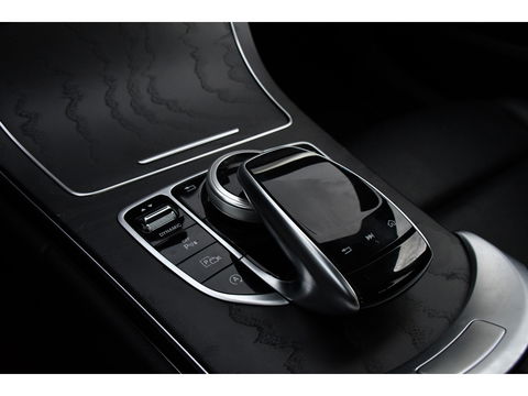 Mercedes-Benz C-Klasse 300 Premium Plus PANO, Virtual, 360 Camera, Cruise, 259pk, Sfeer, Clima, Memory, Uniek!