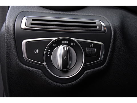 Mercedes-Benz C-Klasse 300 Premium Plus PANO, Virtual, 360 Camera, Cruise, 259pk, Sfeer, Clima, Memory, Uniek!