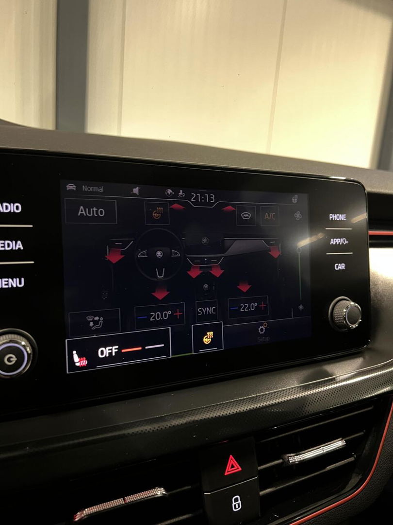 Škoda Scala 1.5 TSI 150PK Monte Carlo Virtual Trekhaak VOL!