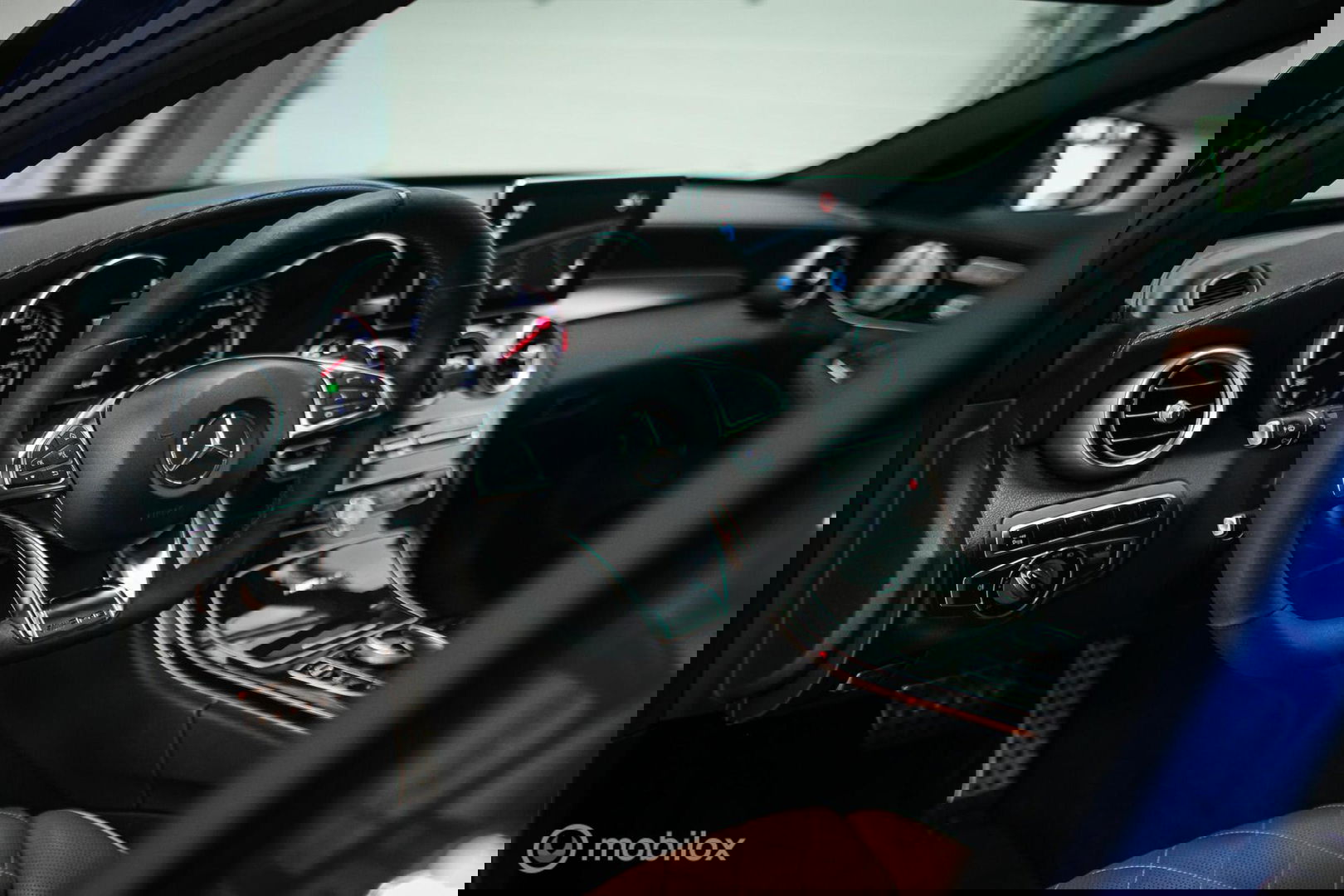 Mercedes-Benz C-Klasse Estate AMG 63 S 585 pk | Drivers Pack | Unieke samenstelling | Stoelkoeling | Dealer OH | 2e eigenaar | Camera | Burmester | Car