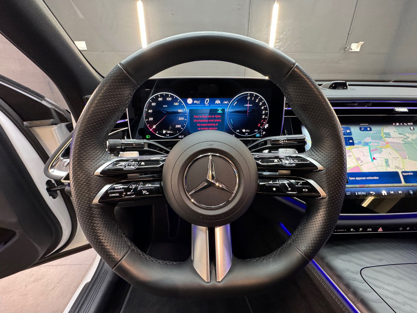 Mercedes-Benz E-Klasse 300 e AMG Sport Pano|Burmester|Memory