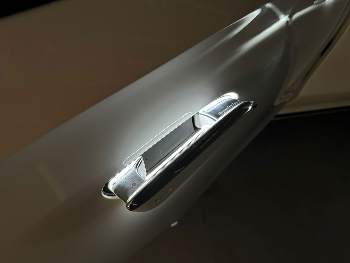 Mercedes-Benz E-Klasse 300 e AMG Sport Pano|Burmester|Memory