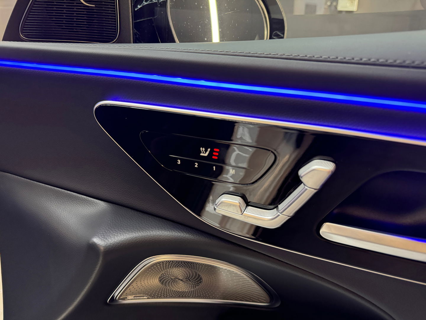 Mercedes-Benz E-Klasse 300 e AMG Sport Pano|Burmester|Memory