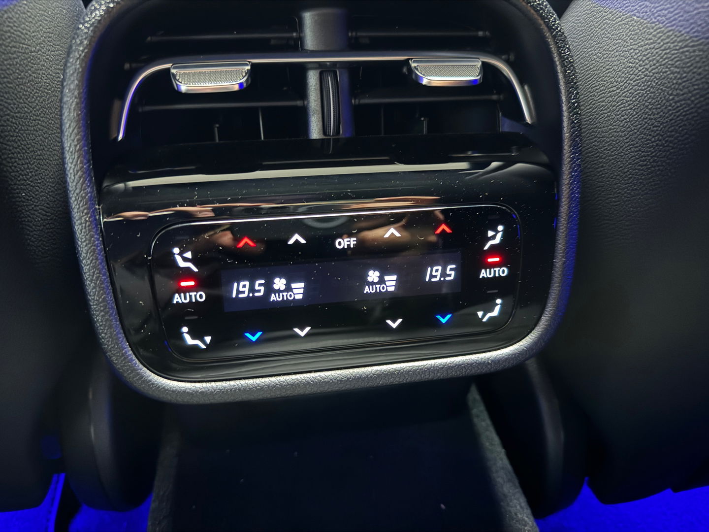 Mercedes-Benz E-Klasse 300 e AMG Sport Pano|Burmester|Memory