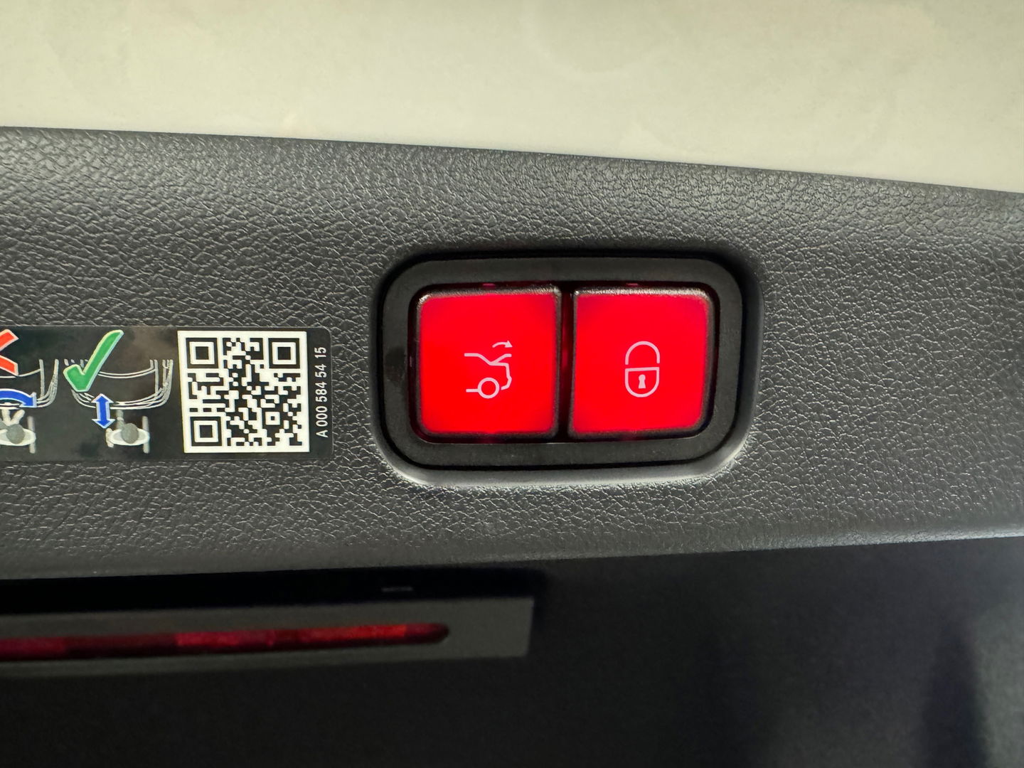 Mercedes-Benz E-Klasse 300 e AMG Sport Pano|Burmester|Memory