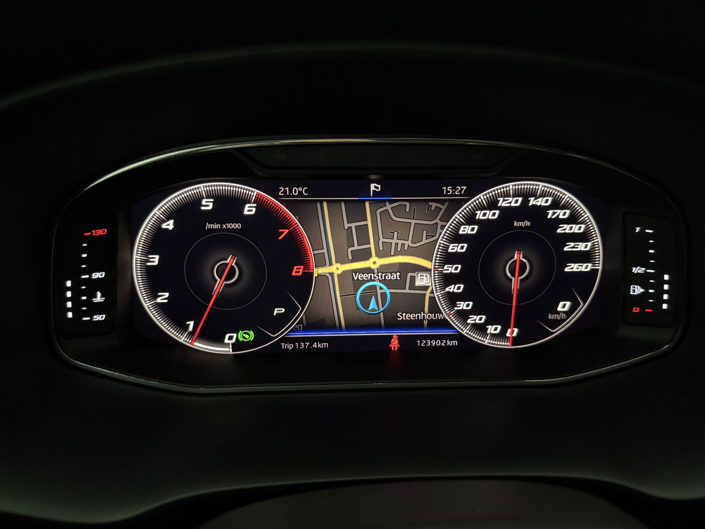 SEAT Leon 2.0 191PK TSI FR | Pano | Sfeerverl. | LED | Carplay | Camera | Navi l Cruise l Stoelverw.