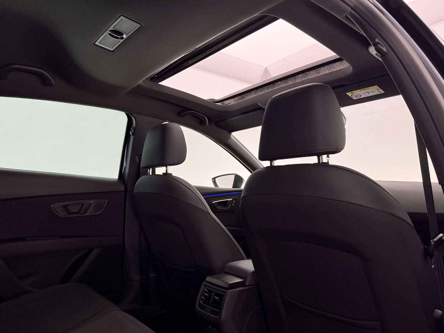 SEAT Leon 2.0 191PK TSI FR | Pano | Sfeerverl. | LED | Carplay | Camera | Navi l Cruise l Stoelverw.