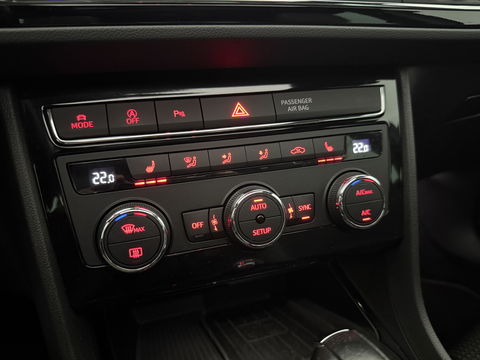 SEAT Leon 2.0 191PK TSI FR | Pano | Sfeerverl. | LED | Carplay | Camera | Navi l Cruise l Stoelverw.