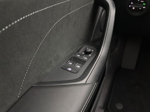 Škoda Kodiaq 1.5 TSI Sportline Business [ 7-Pers. ] (INCL-BTW) Aut. *LEATHER-MICROFIBRE | FULL-LED | ADAPTIVE-CRUISE | MEMORY-PACK | DIGI-COCKPIT | NAVI-FULLMAP | CAMERA | DAB+ | AMBIENT-LIGHT | KEYLESS | CARPLAY | PRIVACY-GLASS| TOWBAR | 20''