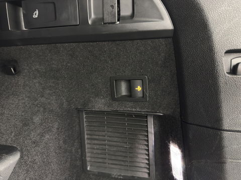 Škoda Kodiaq 1.5 TSI Sportline Business [ 7-Pers. ] (INCL-BTW) Aut. *LEATHER-MICROFIBRE | FULL-LED | ADAPTIVE-CRUISE | MEMORY-PACK | DIGI-COCKPIT | NAVI-FULLMAP | CAMERA | DAB+ | AMBIENT-LIGHT | KEYLESS | CARPLAY | PRIVACY-GLASS| TOWBAR | 20''