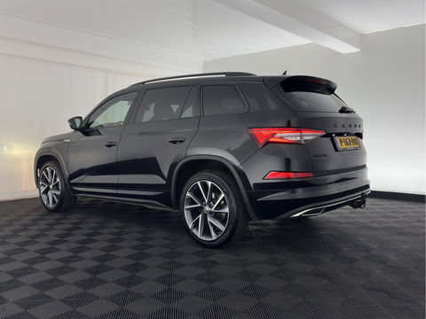 Škoda Kodiaq 1.5 TSI Sportline Business [ 7-Pers. ] (INCL-BTW) Aut. *LEATHER-MICROFIBRE | FULL-LED | ADAPTIVE-CRUISE | MEMORY-PACK | DIGI-COCKPIT | NAVI-FULLMAP | CAMERA | DAB+ | AMBIENT-LIGHT | KEYLESS | CARPLAY | PRIVACY-GLASS| TOWBAR | 20''