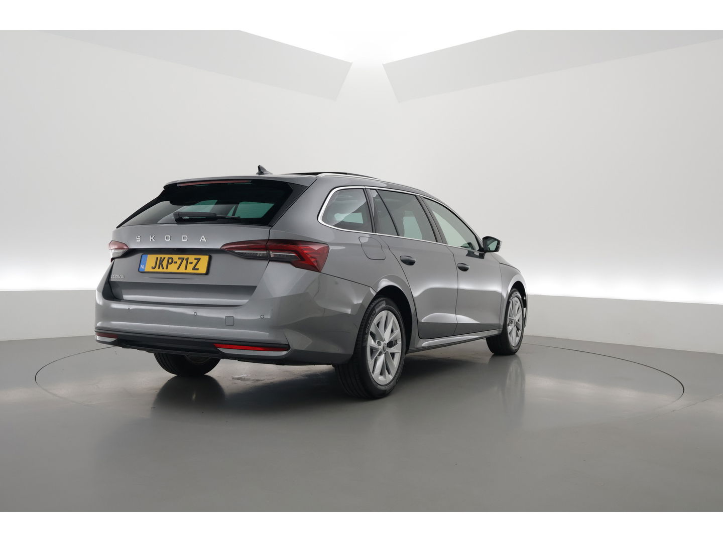 Škoda Octavia Combi 1.5 TSI MHEV Business Edition | Pano | Camera | Apple CarPlay | Stoel- Stuurverw. | Keyless |