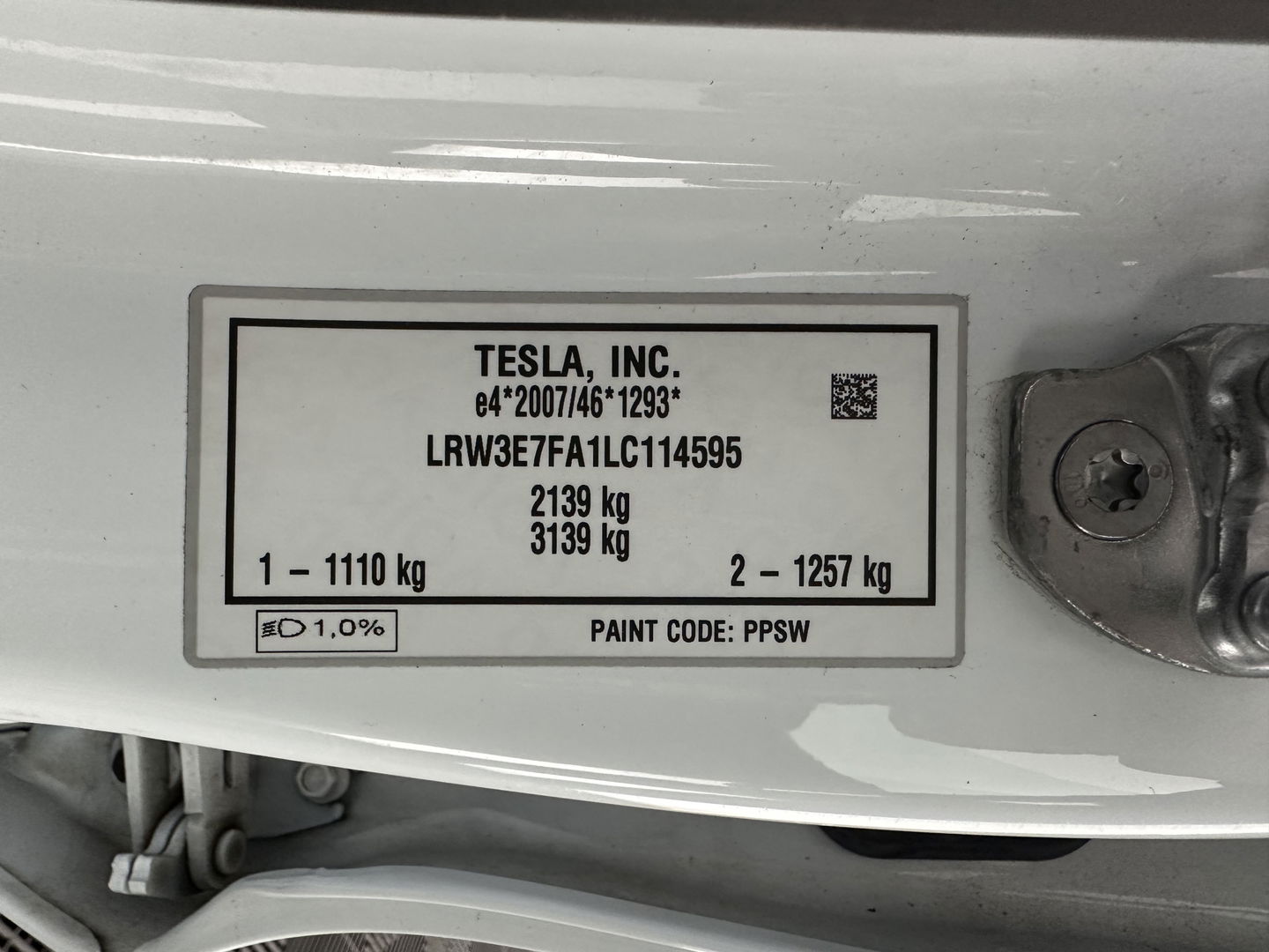Tesla Model 3 Standard RWD Plus 60 kWh {SOH-99%} [ 3-Fase ] (INCL-BTW) Aut. *PANO | AUTO-PILOT | LUXURY-LEATHER | KEYLESS | FULL-LED | MEMORY-PACK | SURROUND-VIEW | DAB | CARPLAY | DIGI-COCKPIT | LANE-ASSIST | COMFORT-SEATS | TOWBAR | 19"ALU*