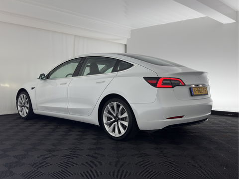 Tesla Model 3 Standard RWD Plus 60 kWh {SOH-99%} [ 3-Fase ] (INCL-BTW) Aut. *PANO | AUTO-PILOT | LUXURY-LEATHER | KEYLESS | FULL-LED | MEMORY-PACK | SURROUND-VIEW | DAB | CARPLAY | DIGI-COCKPIT | LANE-ASSIST | COMFORT-SEATS | TOWBAR | 19"ALU*