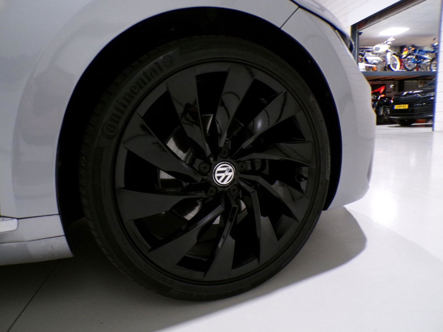 Volkswagen Arteon 1.5 TSI DSG Business R "Origineel NL!" 2X R-Line Pano Virtual Apple-Carplay/Android-Auto Leder/Alcantara Keyless