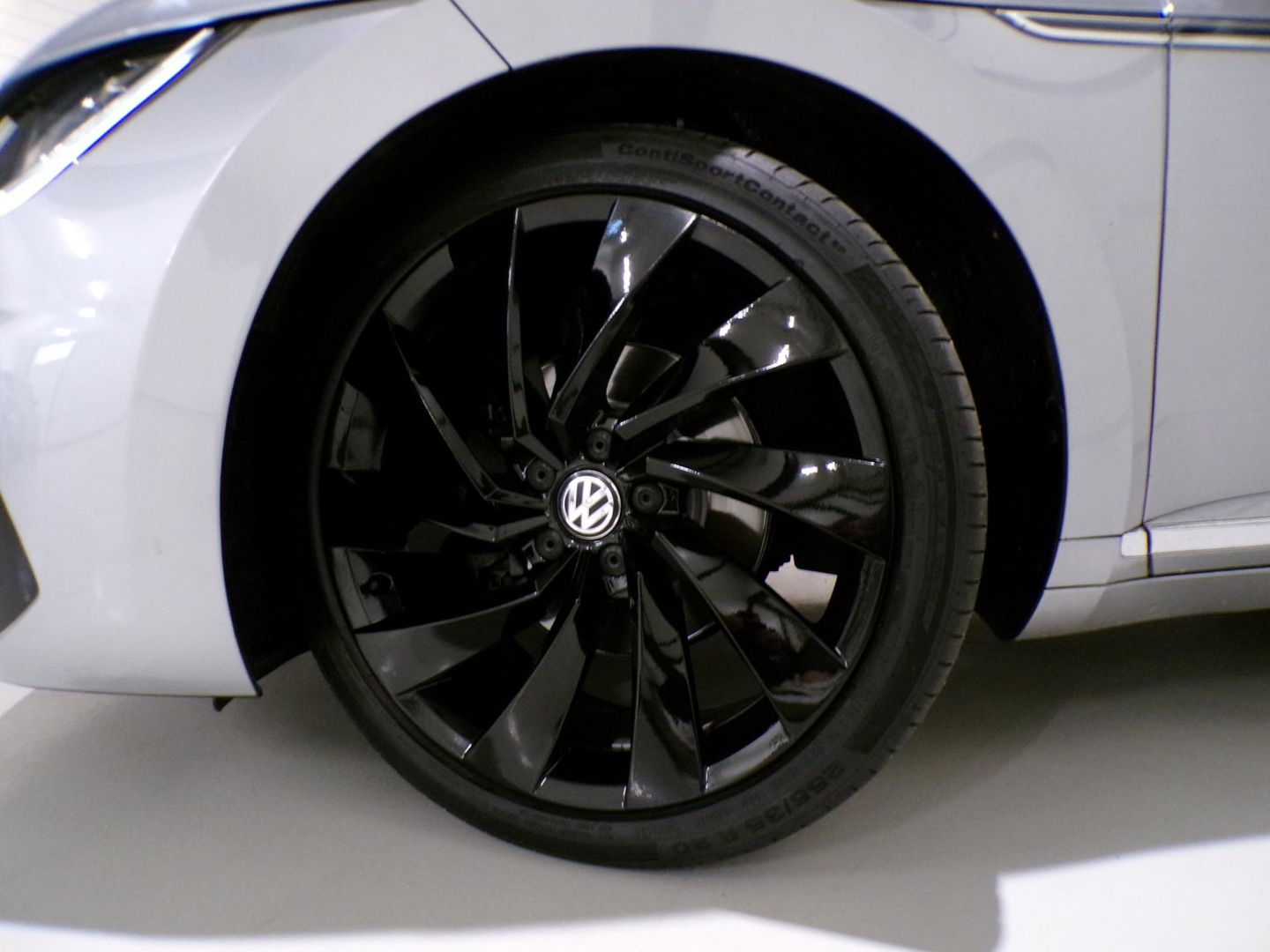 Volkswagen Arteon 1.5 TSI DSG Business R "Origineel NL!" 2X R-Line Pano Virtual Apple-Carplay/Android-Auto Leder/Alcantara Keyless