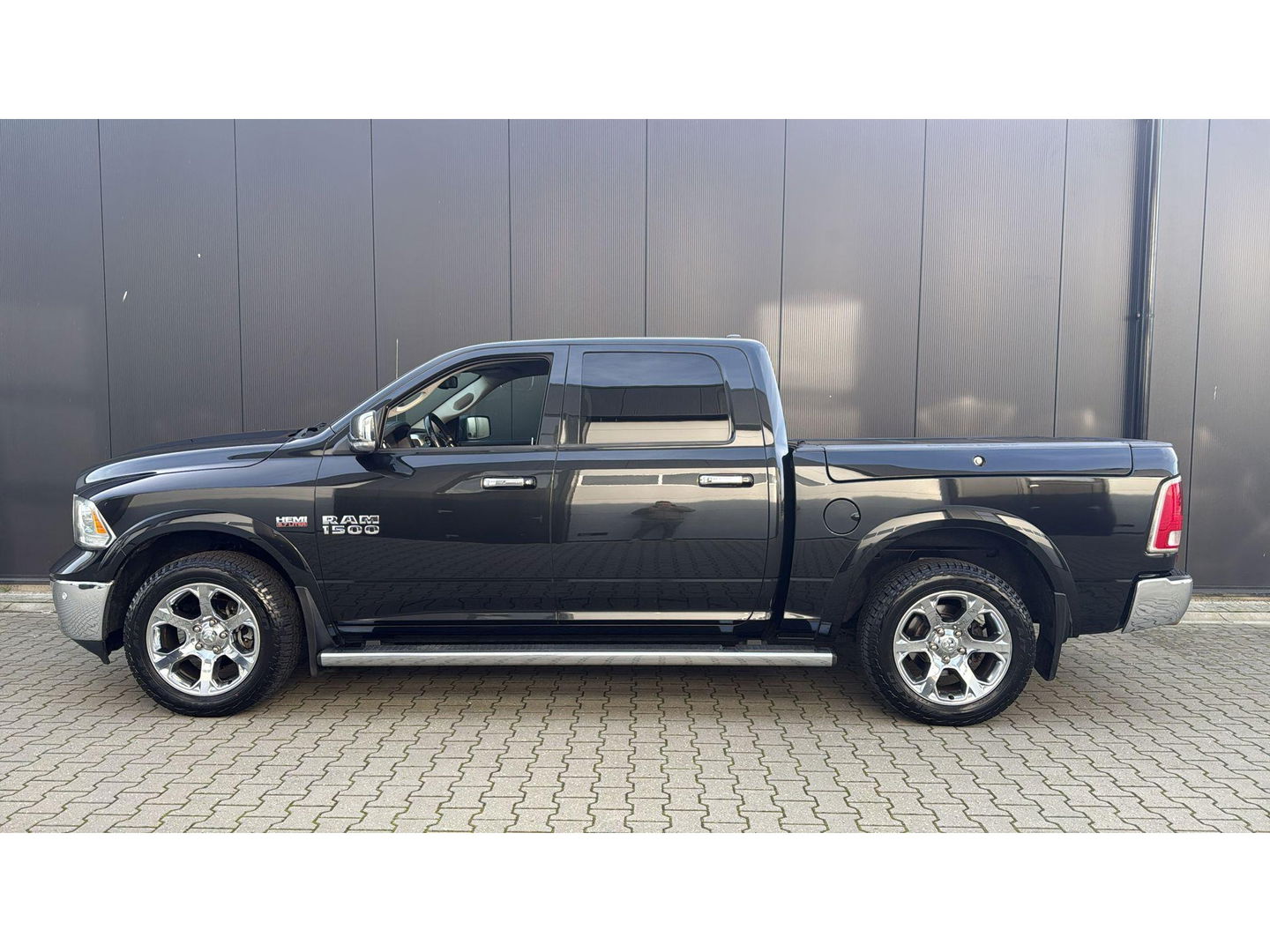 Dodge Ram 1500 5.7 V8 4x4 Crew Cab Laramie
