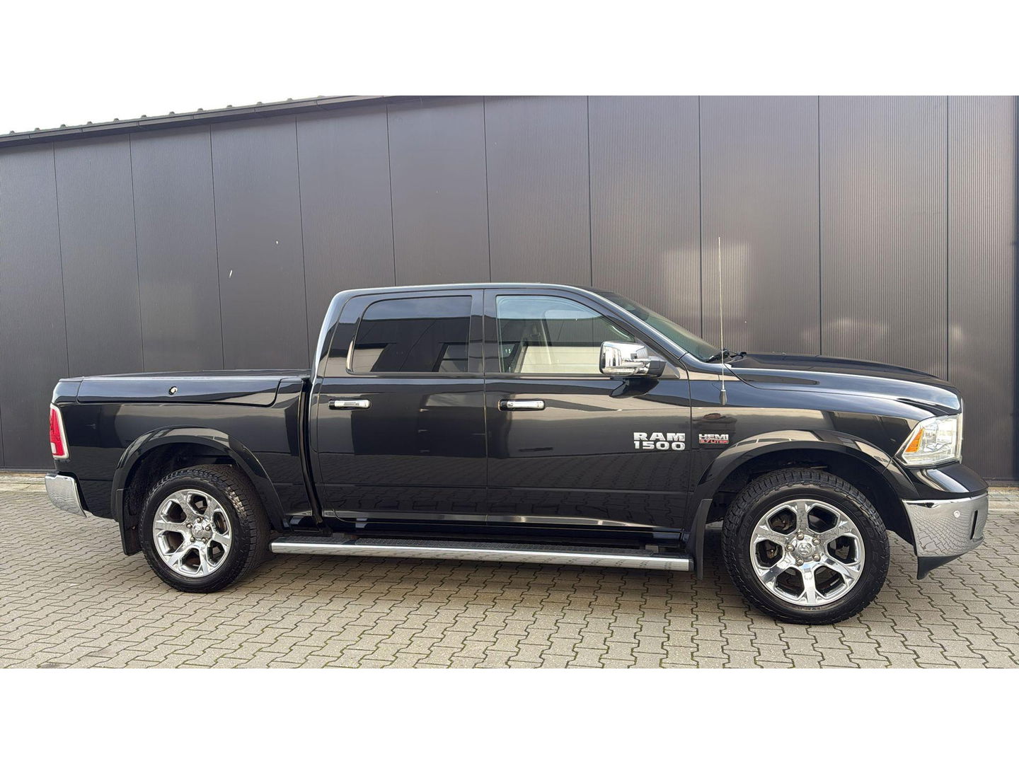Dodge Ram 1500 5.7 V8 4x4 Crew Cab Laramie