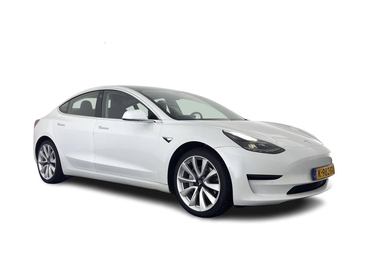 Tesla Model 3 Standard RWD Plus 60 kWh {SOH-99%} [ 3-Fase ] (INCL-BTW) Aut. *PANO | AUTO-PILOT | LUXURY-LEATHER | KEYLESS | FULL-LED | MEMORY-PACK | SURROUND-VIEW | DAB | CARPLAY | DIGI-COCKPIT | LANE-ASSIST | COMFORT-SEATS | TOWBAR | 19"ALU*