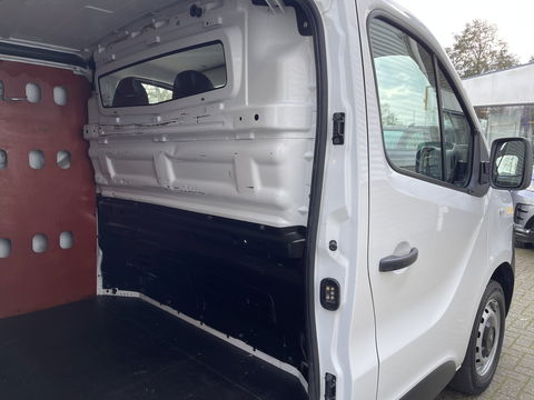 Opel Vivaro 1.6 CDTI L2H1 Edition / vaste prijs rijklaar € 11.950 ex btw / euro 6 / bpm vrij / airco / cruise control / navigatie / bijrijdersbank / parkeersensoren achter