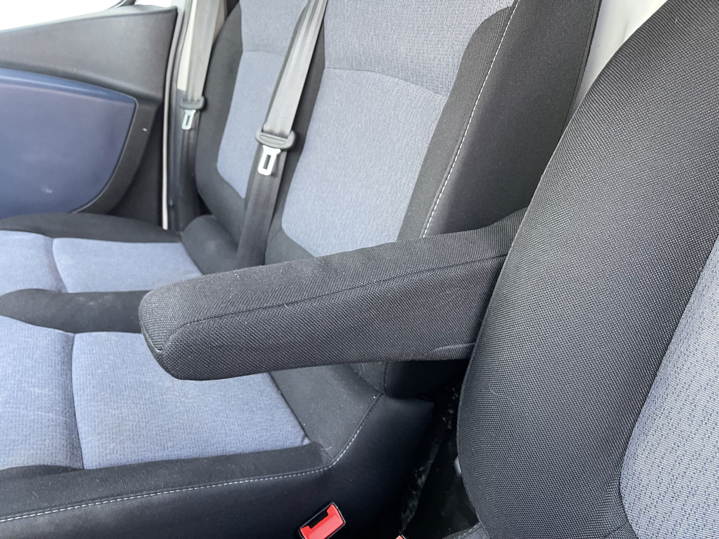 Opel Vivaro 1.6 CDTI L2H1 Edition / vaste prijs rijklaar € 11.950 ex btw / euro 6 / bpm vrij / airco / cruise control / navigatie / bijrijdersbank / parkeersensoren achter