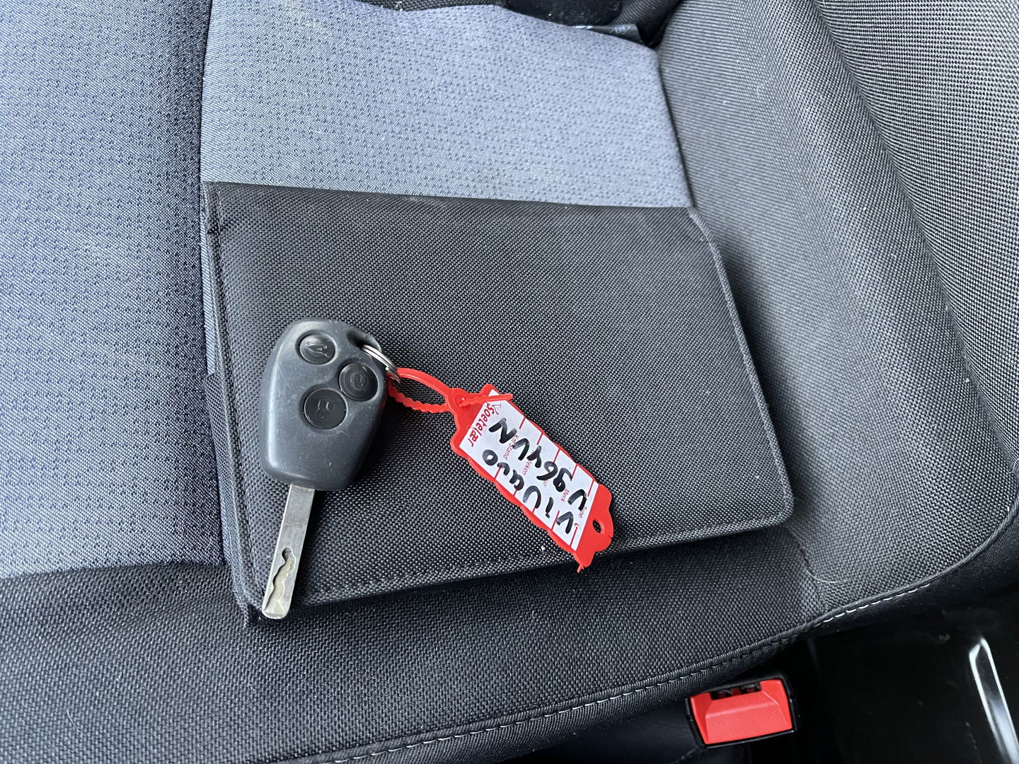 Opel Vivaro 1.6 CDTI L2H1 Edition / vaste prijs rijklaar € 11.950 ex btw / euro 6 / bpm vrij / airco / cruise control / navigatie / bijrijdersbank / parkeersensoren achter