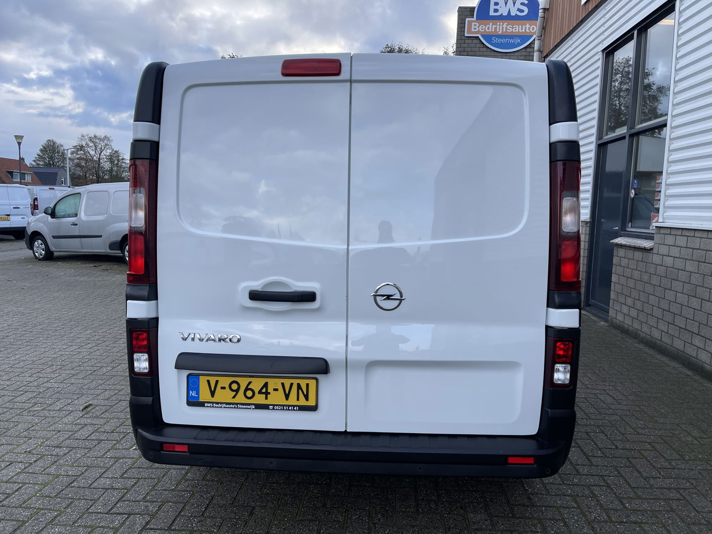 Opel Vivaro 1.6 CDTI L2H1 Edition / vaste prijs rijklaar € 11.950 ex btw / euro 6 / bpm vrij / airco / cruise control / navigatie / bijrijdersbank / parkeersensoren achter