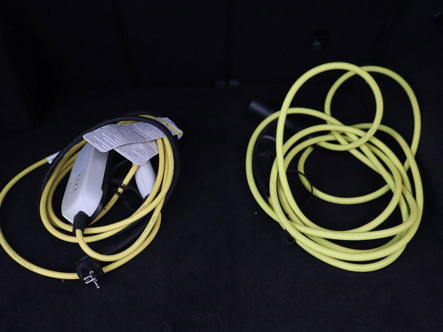 Volkswagen Tiguan 1.4 eHybrid R Line | Panoramadak | Trekhaak | Stoelverwarming | Camera | 20'' | Park Assist | Carplay | Matrix LED | Stuurverwarming | Adaptive cruise | Navigatie | PHEV | Plug In