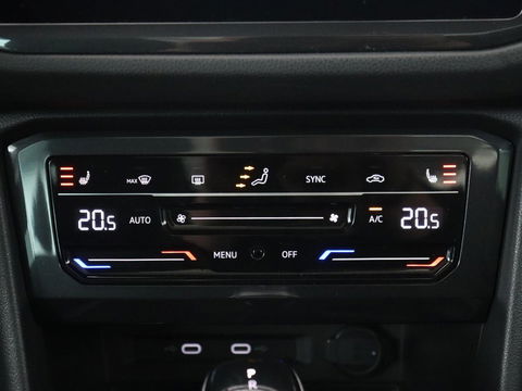 Volkswagen Tiguan 1.4 eHybrid R Line | Panoramadak | Trekhaak | Stoelverwarming | Camera | 20'' | Park Assist | Carplay | Matrix LED | Stuurverwarming | Adaptive cruise | Navigatie | PHEV | Plug In