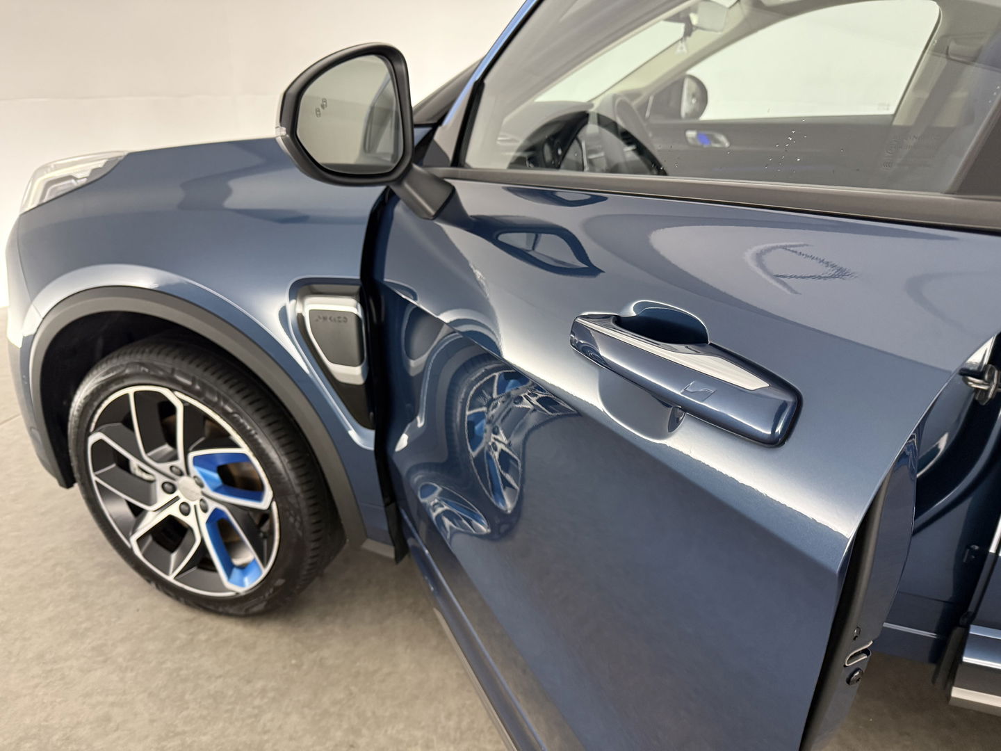 Lynk Co 01 1.5 | SOH 98% | Pano | Memory | Adap. Cruise | Sfeerverl. | 360° | Virtual | Keyless | Carplay