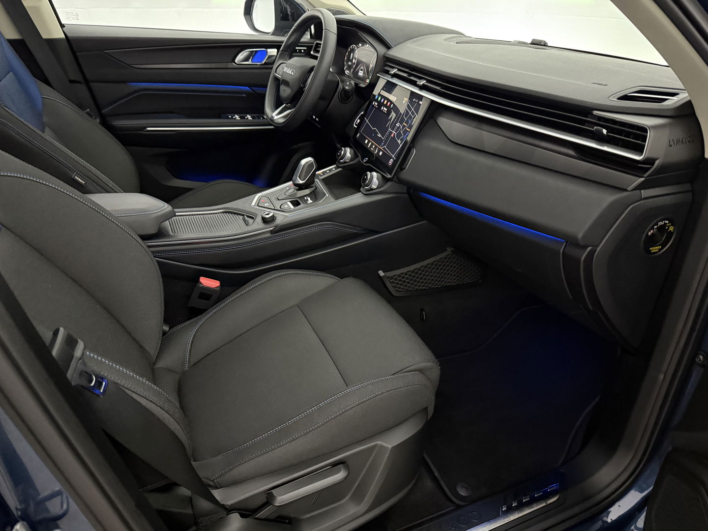 Lynk Co 01 1.5 | SOH 98% | Pano | Memory | Adap. Cruise | Sfeerverl. | 360° | Virtual | Keyless | Carplay