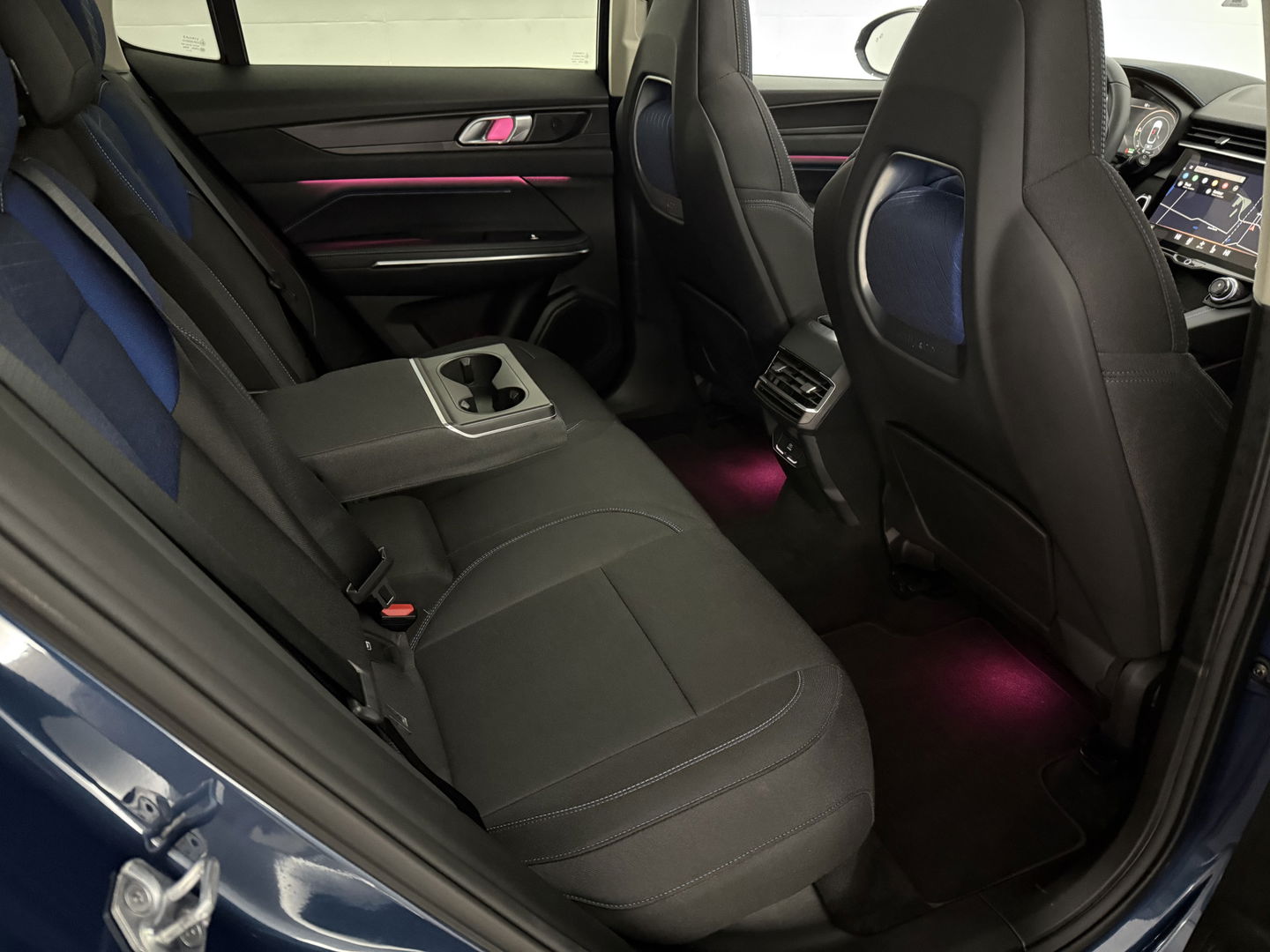 Lynk Co 01 1.5 | SOH 98% | Pano | Memory | Adap. Cruise | Sfeerverl. | 360° | Virtual | Keyless | Carplay